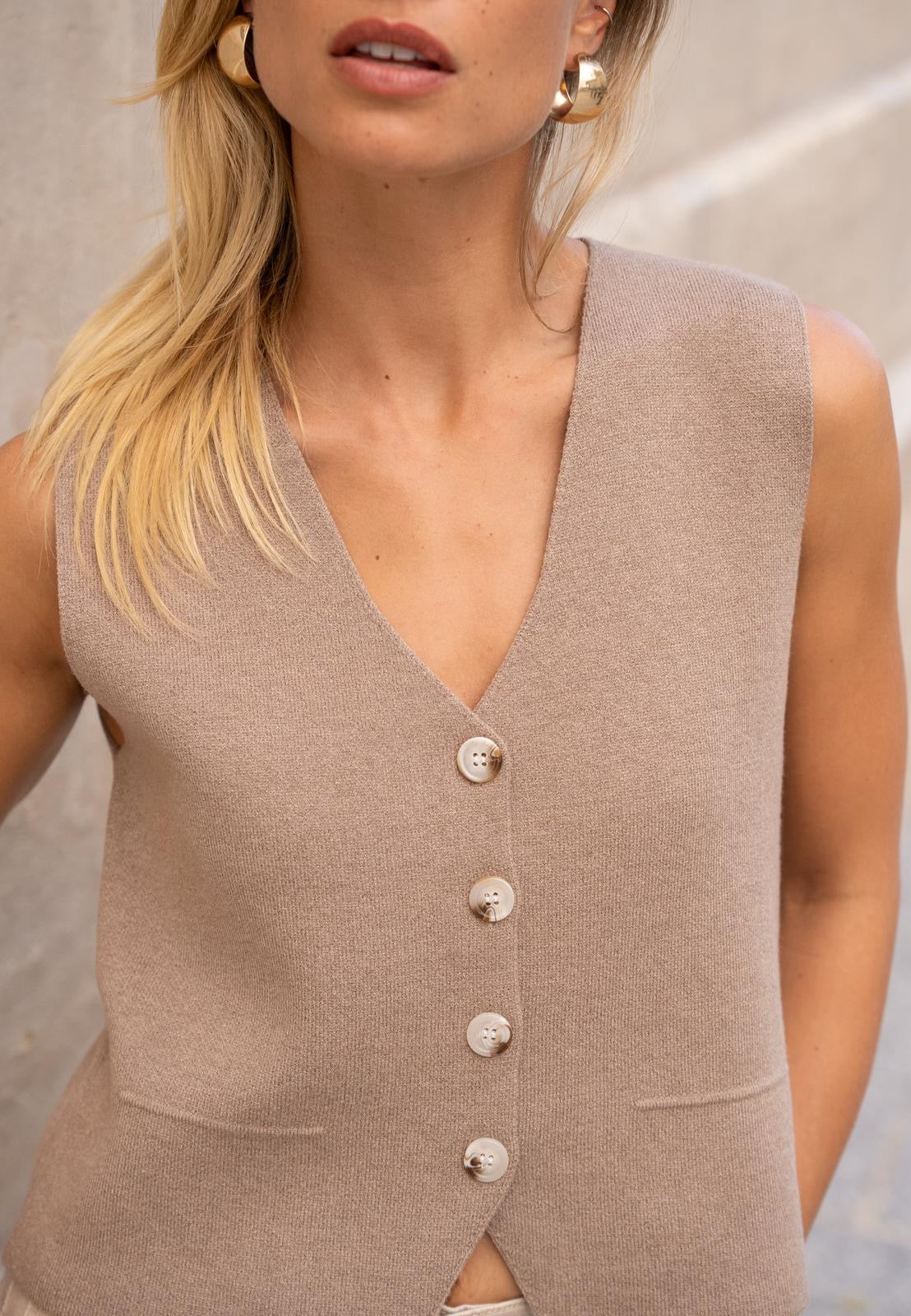 Daisy Knitted Waistcoat Taupe