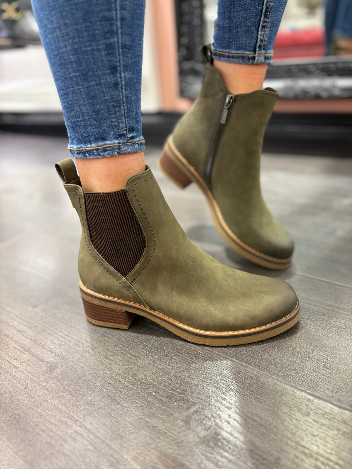 Tonia Green Boots