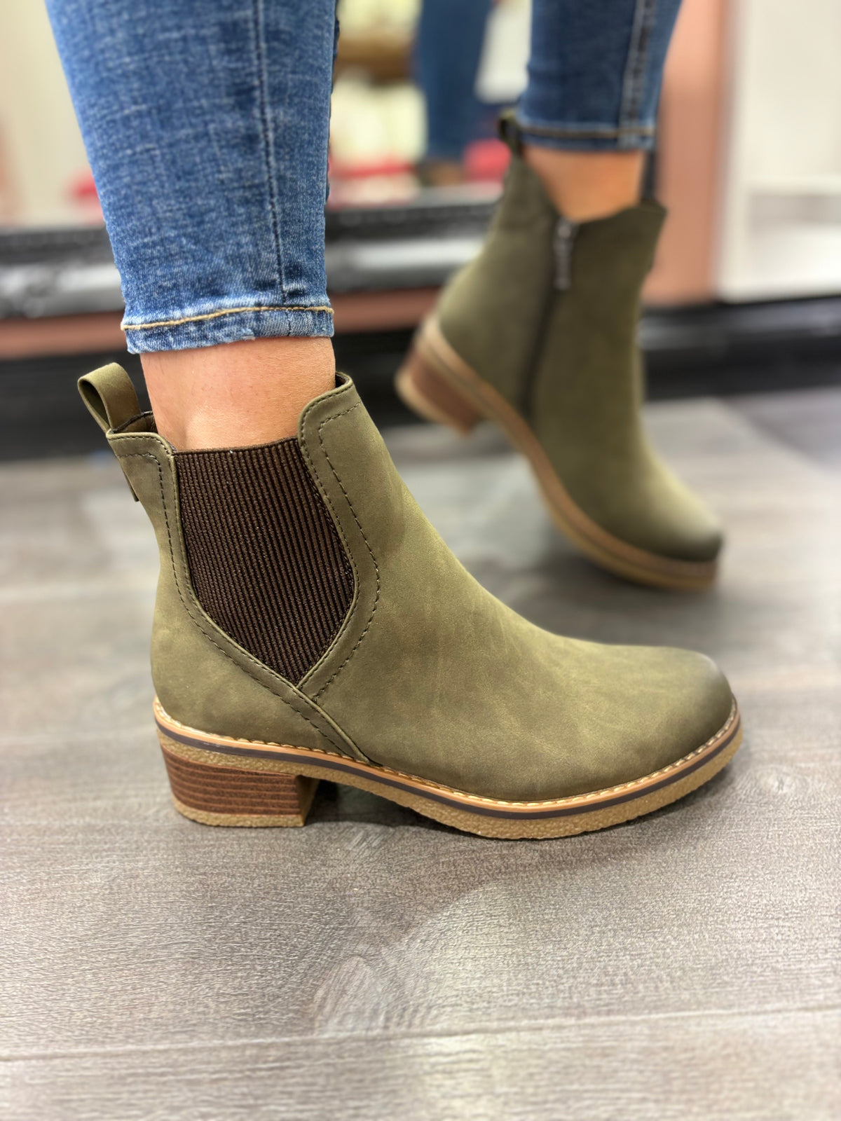 Tonia Green Boots