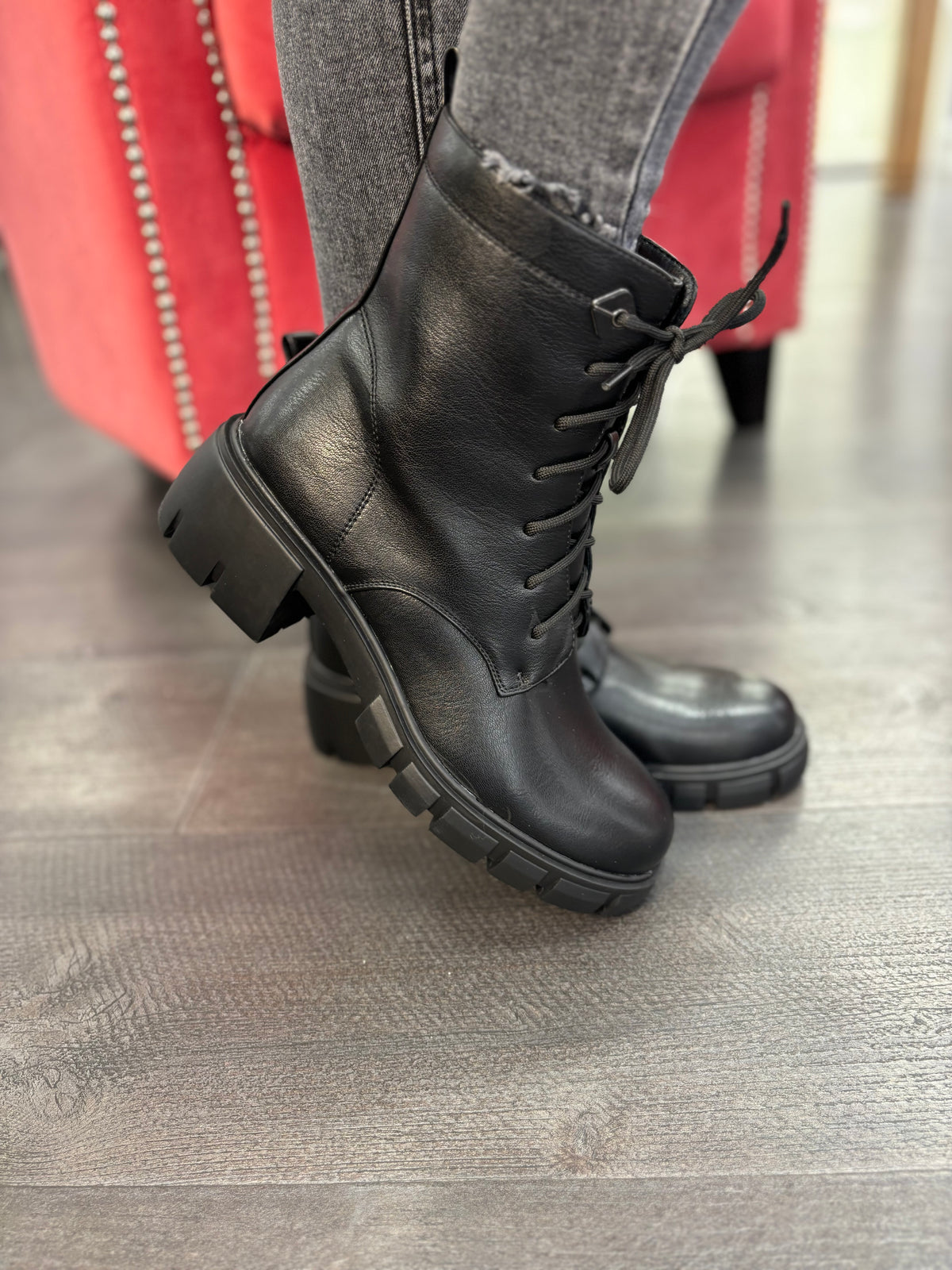 H212 Black Biker Boots